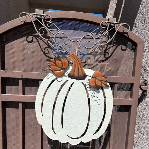 Pampered Italian Chef Wine Bottle Holder Ceramic Bust Red Neck Scarf White Hat - Picture 14 of 14